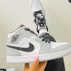 Air Jordan 1 Retro Mid "Smoke Grey