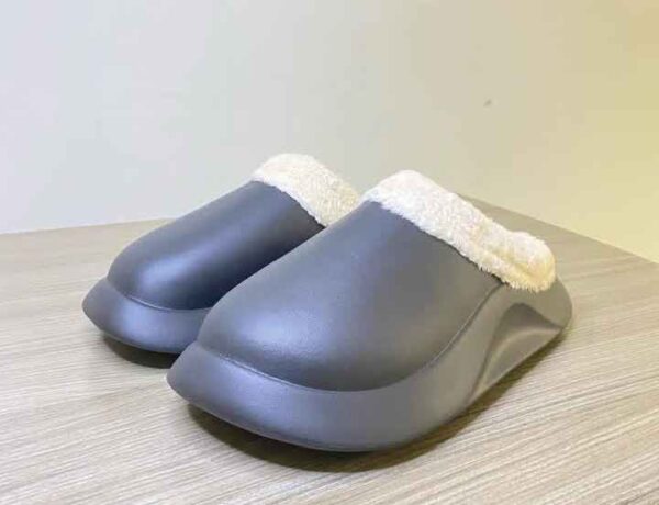 cozy footwear - Image 3