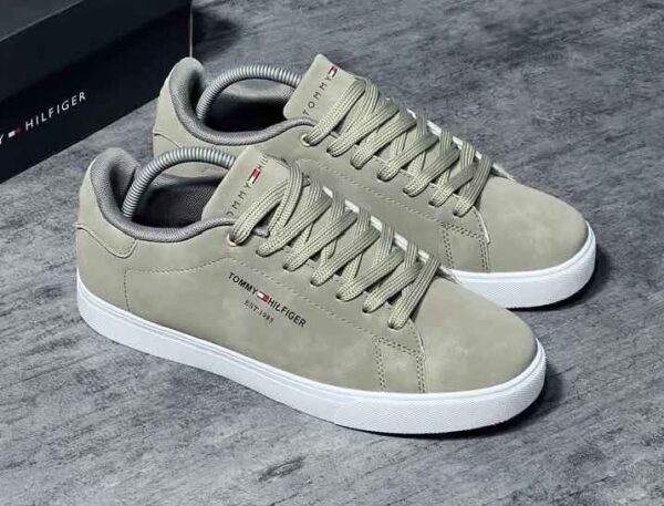 Tommy Hilfiger low light green suede sneakers